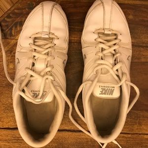 Nike Mix down 2 cheer shoes